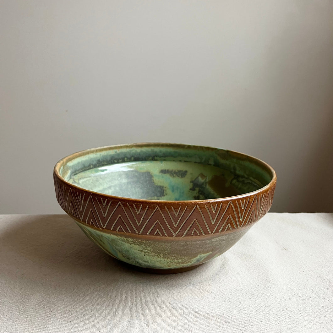 Serving Bowl-Triangles